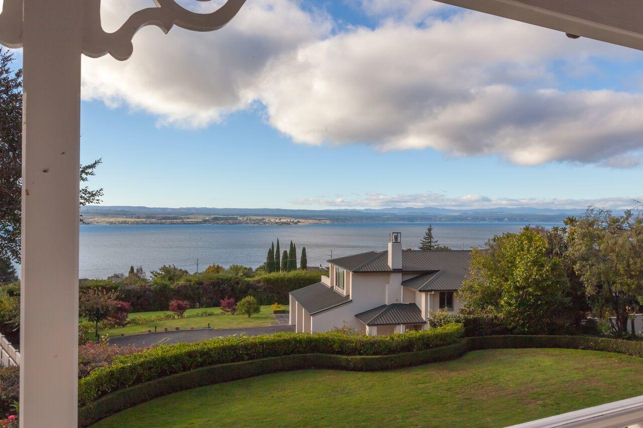 Bellevue Boutique Lodge Taupo Exterior photo